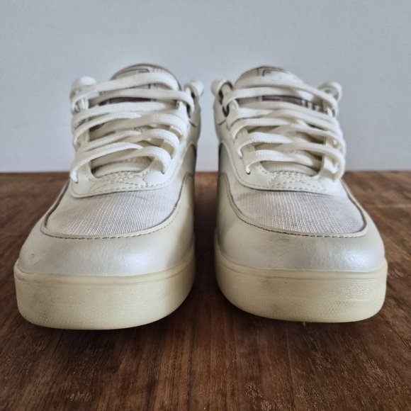 Vessi Courtside Classic Sneakers - Picture 10 of 12